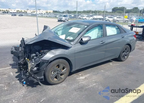 2023 Hyundai Elantra Sel z USA, uszkodzony, nr VIN KMHLM4AG6PU583998